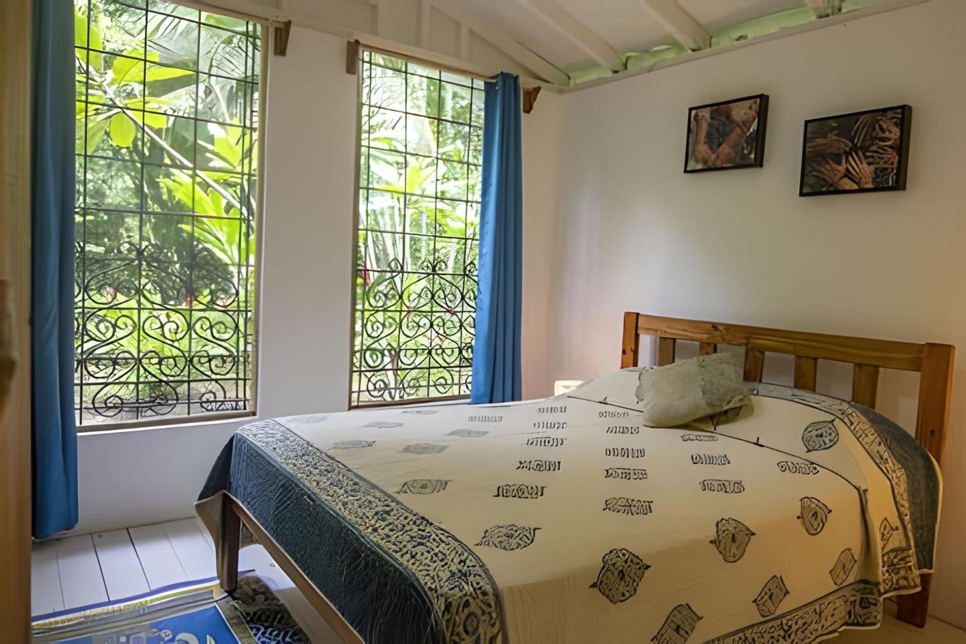 Vishraam House ~ A Pocos Pasos De La Playa Villa Cocles Kültér fotó